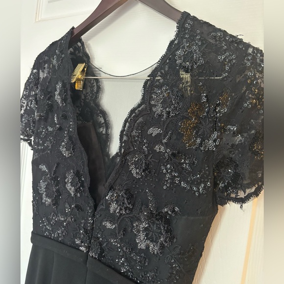 Theia Couture Gown - Picture 7 of 11